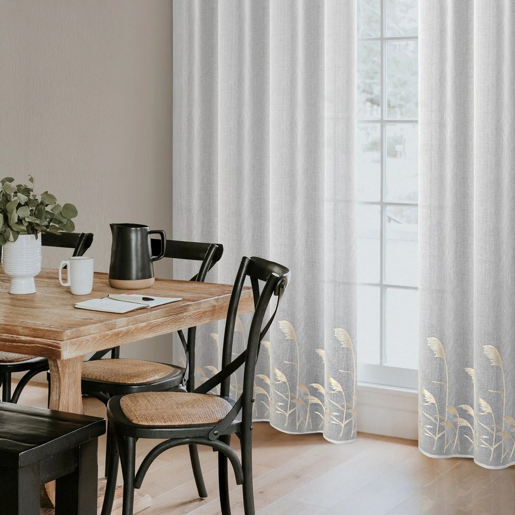 ZÁCLONA NA KRÚŽKOCH TASHA1 140X250 CM VZOROVANÁ