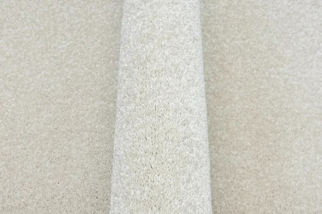 Metrážny koberec SUNDAE 10 svetlobéžový