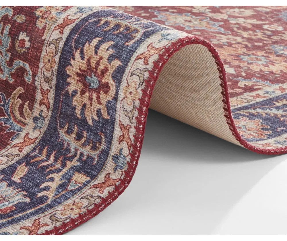 Vínovočervený koberec Nouristan Vivana, 80 x 150 cm