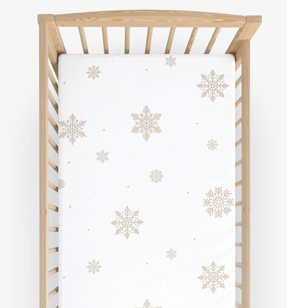 Goldea bavlnená napínacia plachta do detskej postieľky - snehové vločky na bielej 60 x 120 cm