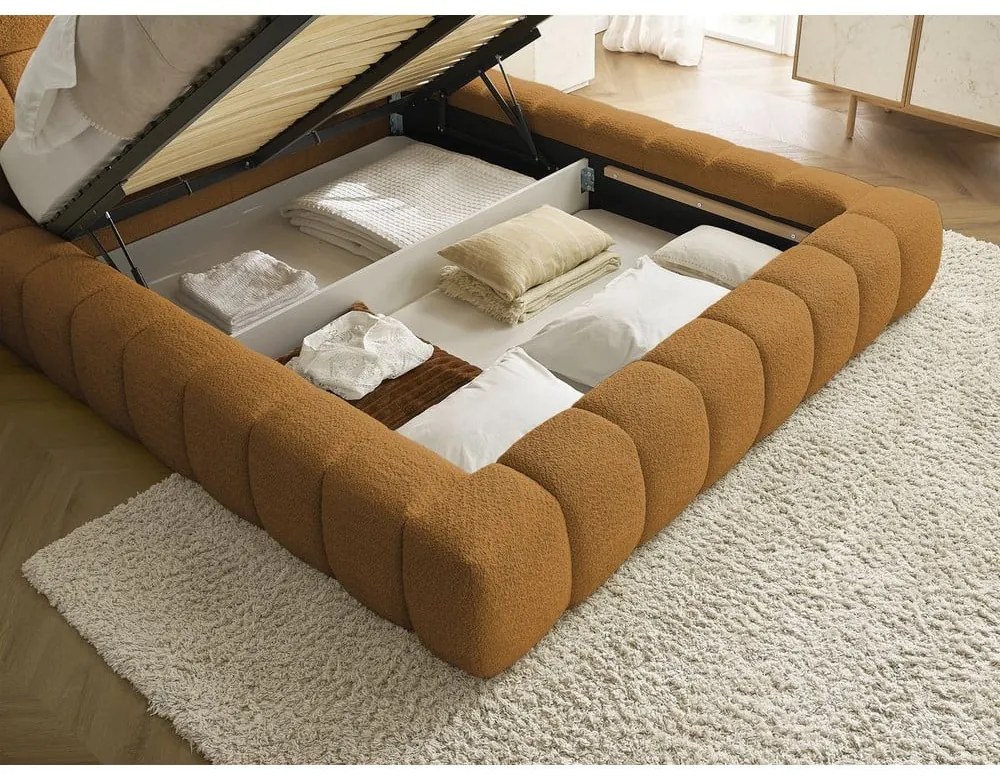 Čalúnená dvojlôžková posteľ s úložným priestorom s roštom 180x200 cm v horčicovej farbe Mont Blanc – Bobochic Paris