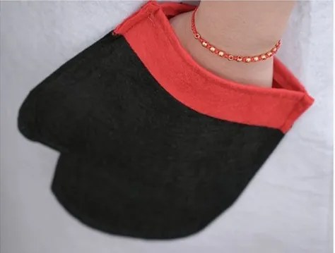 Vianočné zástera na varenie s vreckami Santa Claus - červená - 85x64 cm