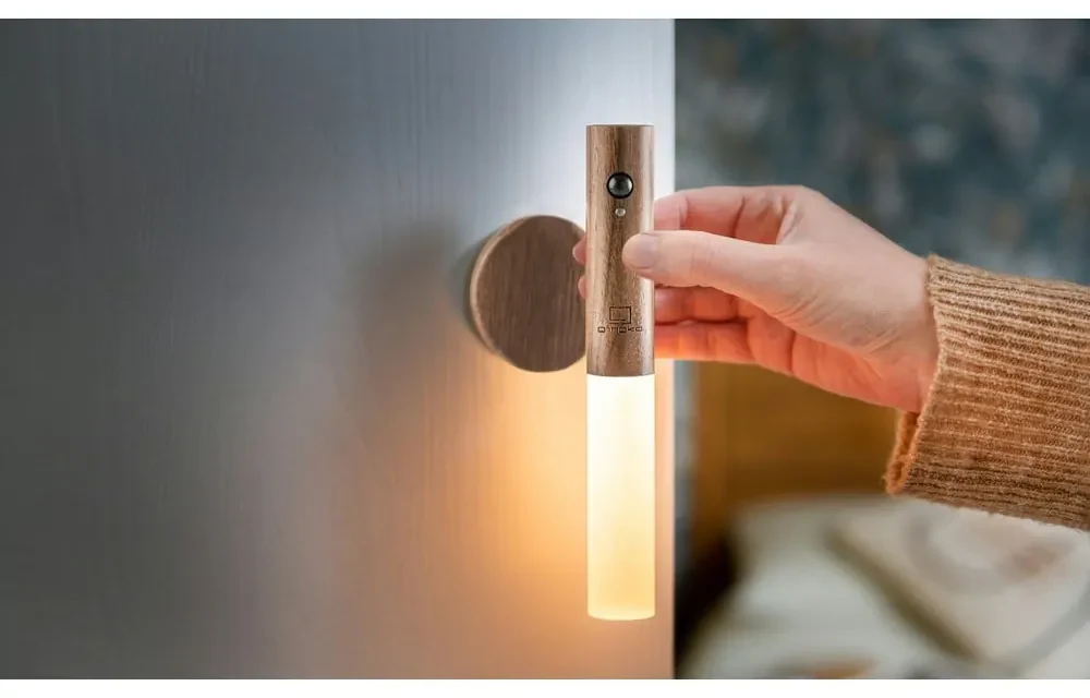 Hnedé LED nástenné svietidlo na USB Baton – Gingko