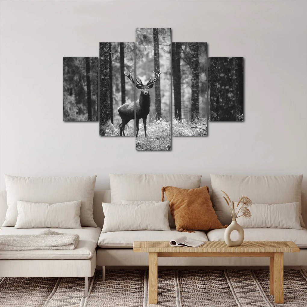 Obraz - Jeleň v lese 2, čiernobiela (150x105 cm)