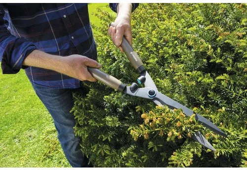 Ručné nožnice na živý plot Gardena NatureCut dvojčepeľové