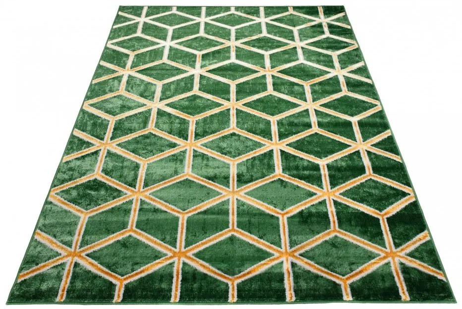 Moderný zelený koberec s originálnym geometrickým vzorom Šírka: 140 cm | Dĺžka: 200 cm