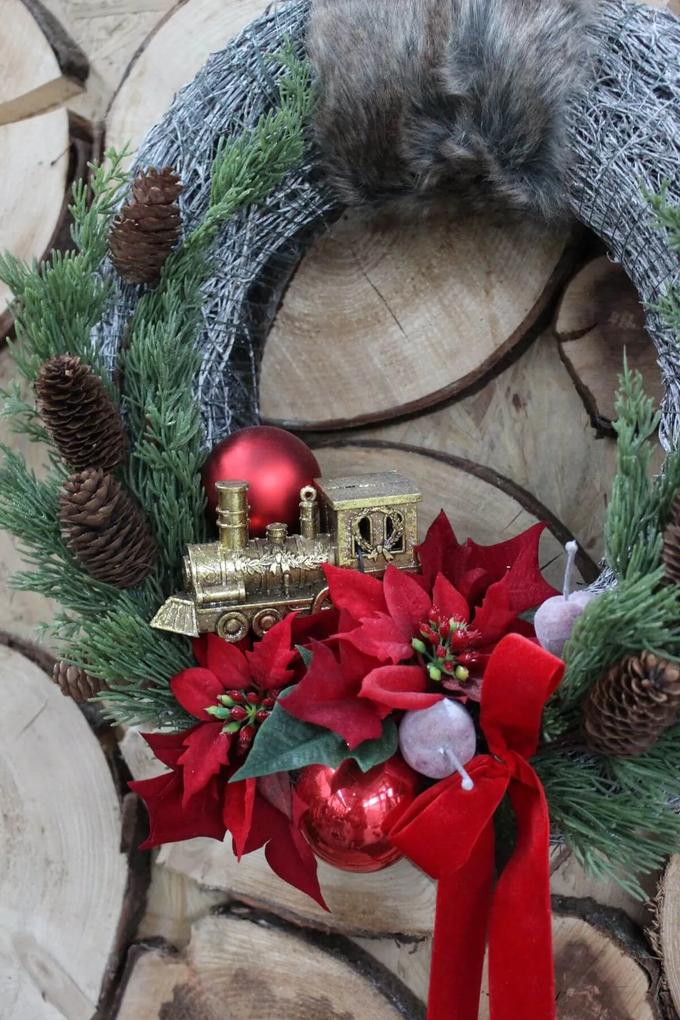 Zasnežený vianočný veniec na dvere s vláčikom 41cm