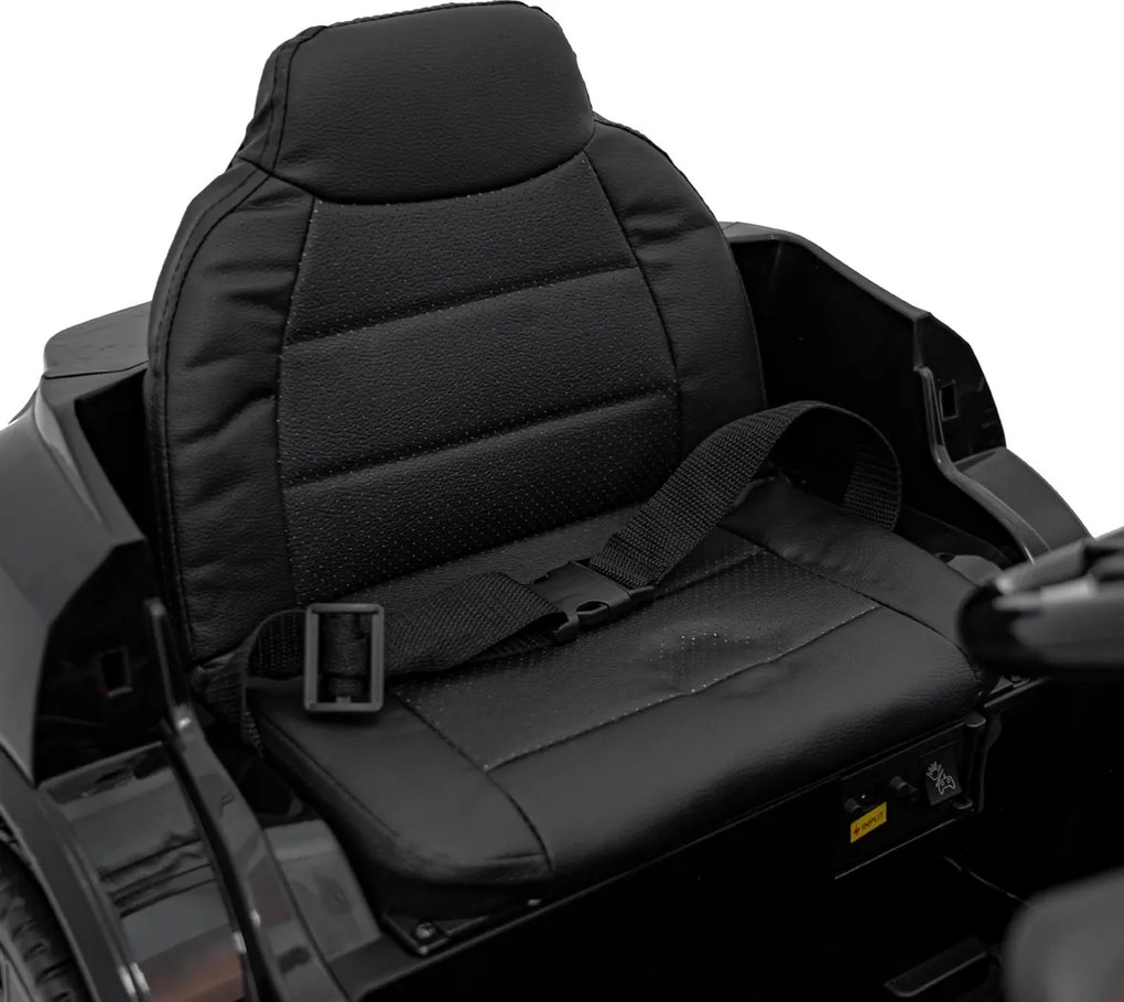 Ramiz Audi SQ8 vozidlo Čierna