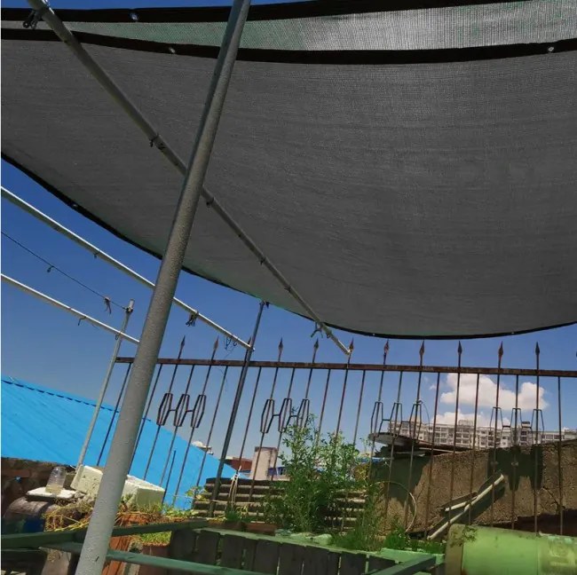 Balkónový / plotový kryt 1,5x5m, sivý