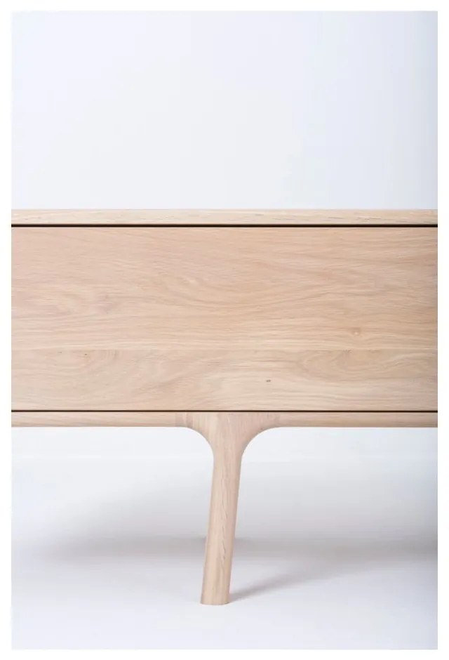 TV komoda z masívneho dubového dreva s 3 zásuvkami Gazzda Fawn