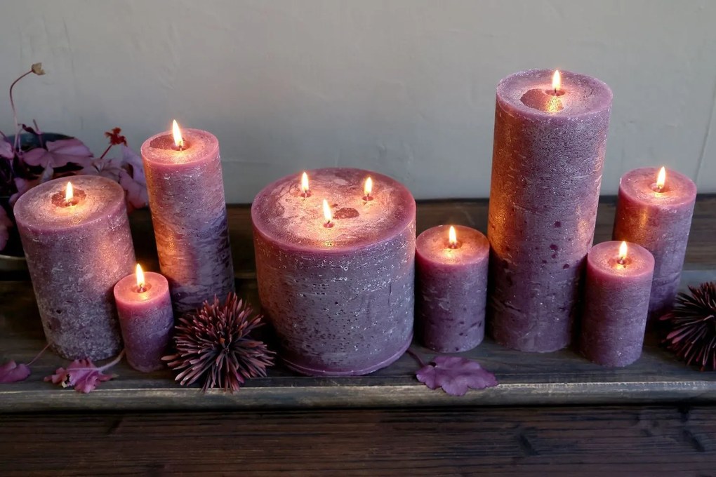Fialová široká sviečka Macon Rustic plum - Ø 10*15cm/ 90h