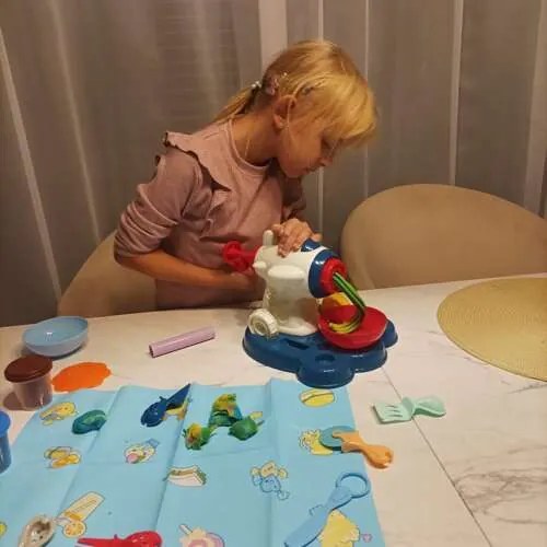 Kruzzel 22562 Stroj na vytlačování modelíny sada