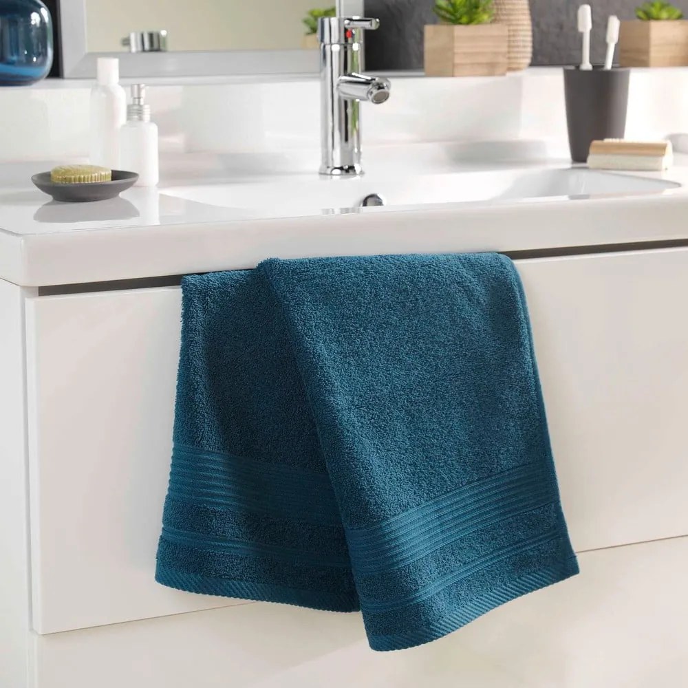 Tmavomodrý froté bavlnený uterák 50x90 cm Tendresse – douceur d'intérieur