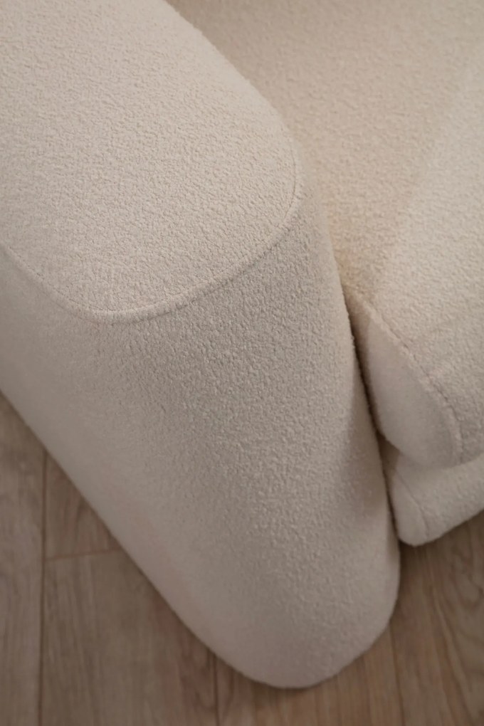 Štýlová pohovka Sofia v minimalistickom prevedení
