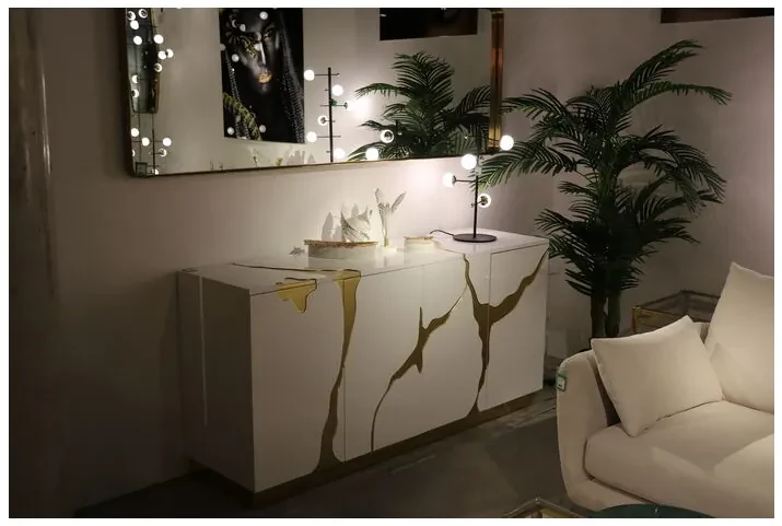 Trapez stolná lampa čierna
