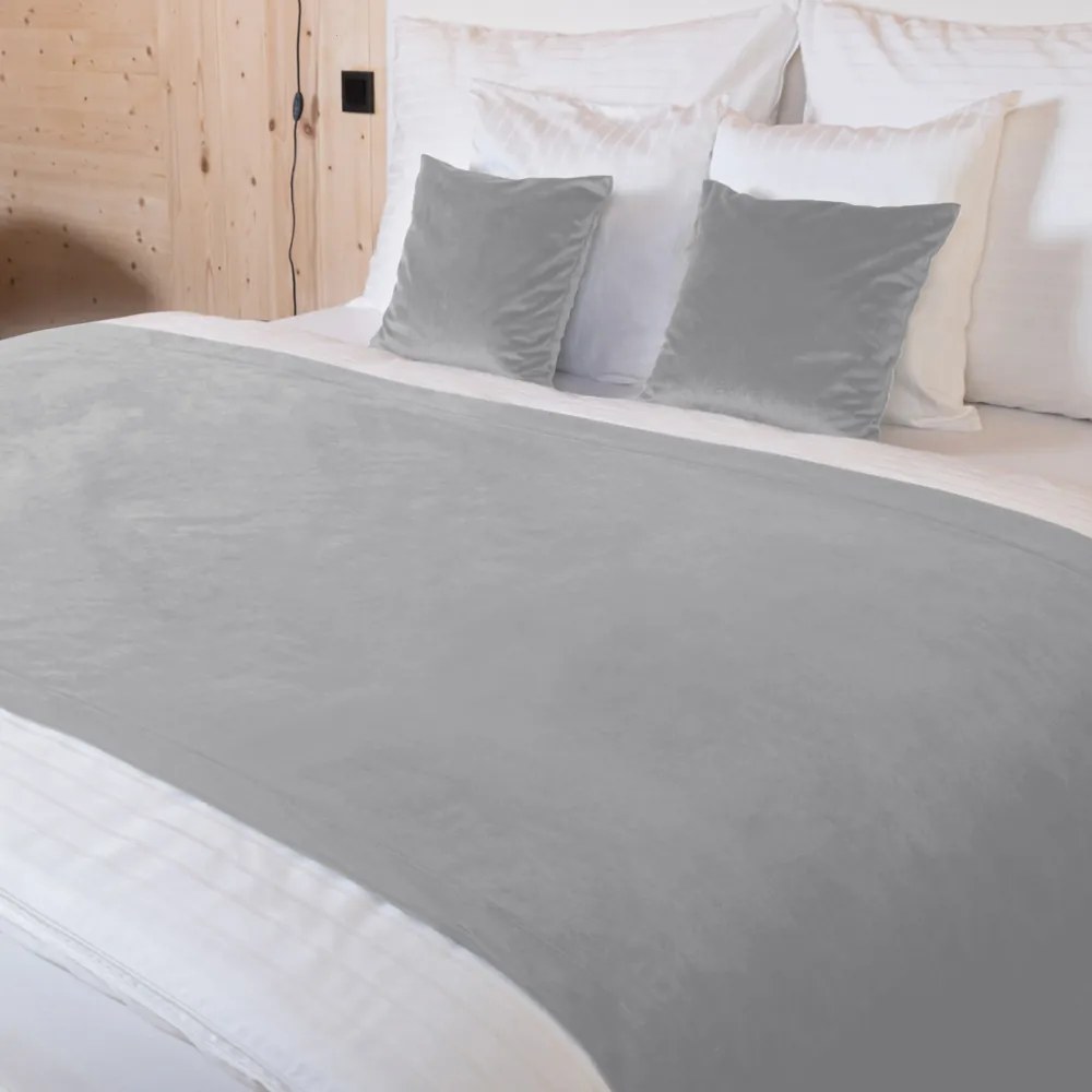 Biante Zamatový prehoz/behúň na posteľ Velvet Prémium SVP-039 Sivý 60x220 cm