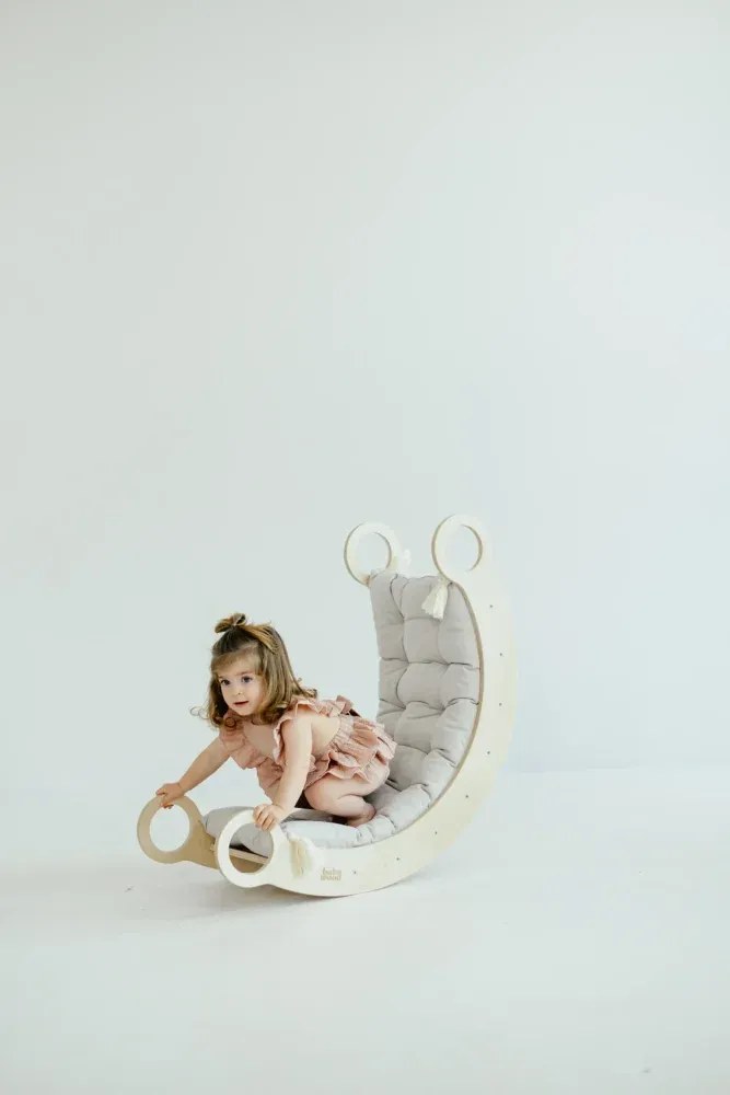 Montessori drevená hojdačka prírodná M Šedá