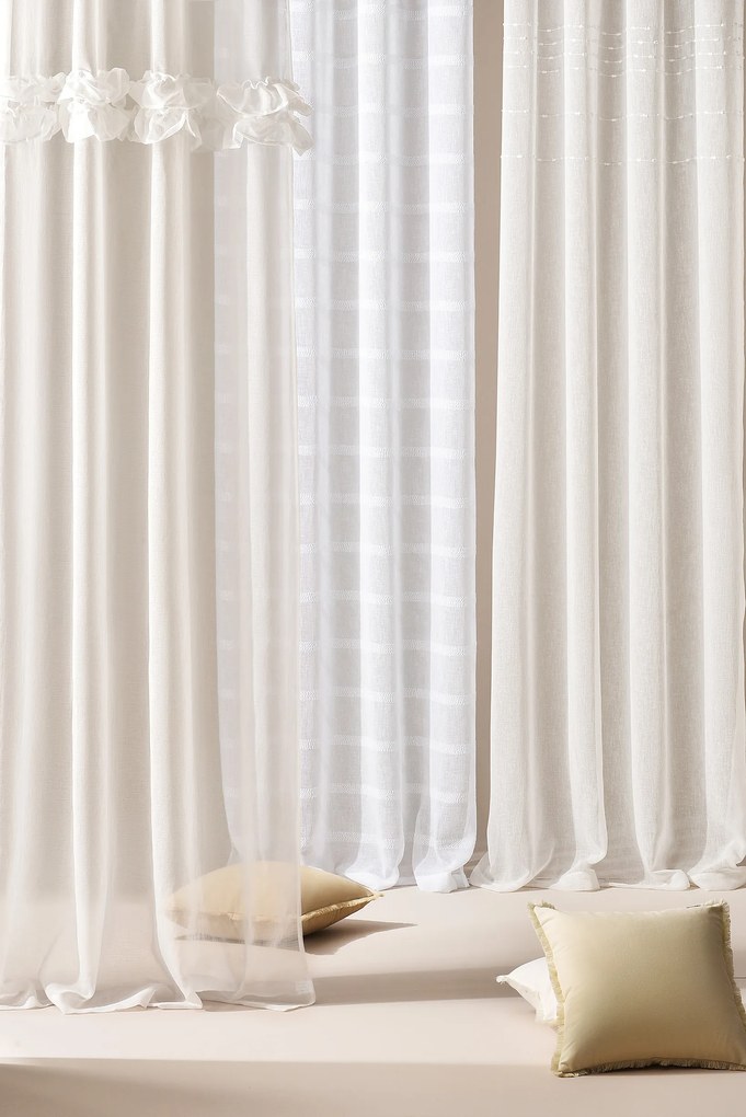Room99 Záclona na krúžkoch Frilla s volánikmi Jednofarebná Farba: Krémová, Veľkosť: 140 x 250 cm