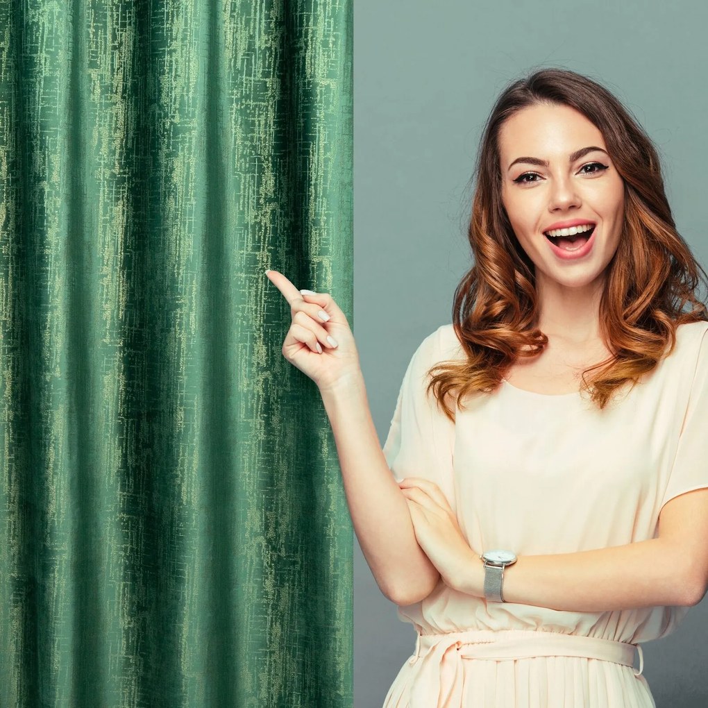 ZATEMŇOVACÍ ZÁVES NA KRÚŽKOCH MARSALA 140X250 CM TMAVOZELENÁ