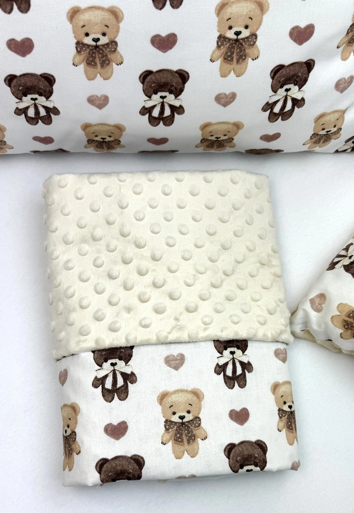 Set do kočíka Mackové objatie krémová – obojstranná deka 100x75 cm a vankúšik 40x30 cm, bavlna + minky