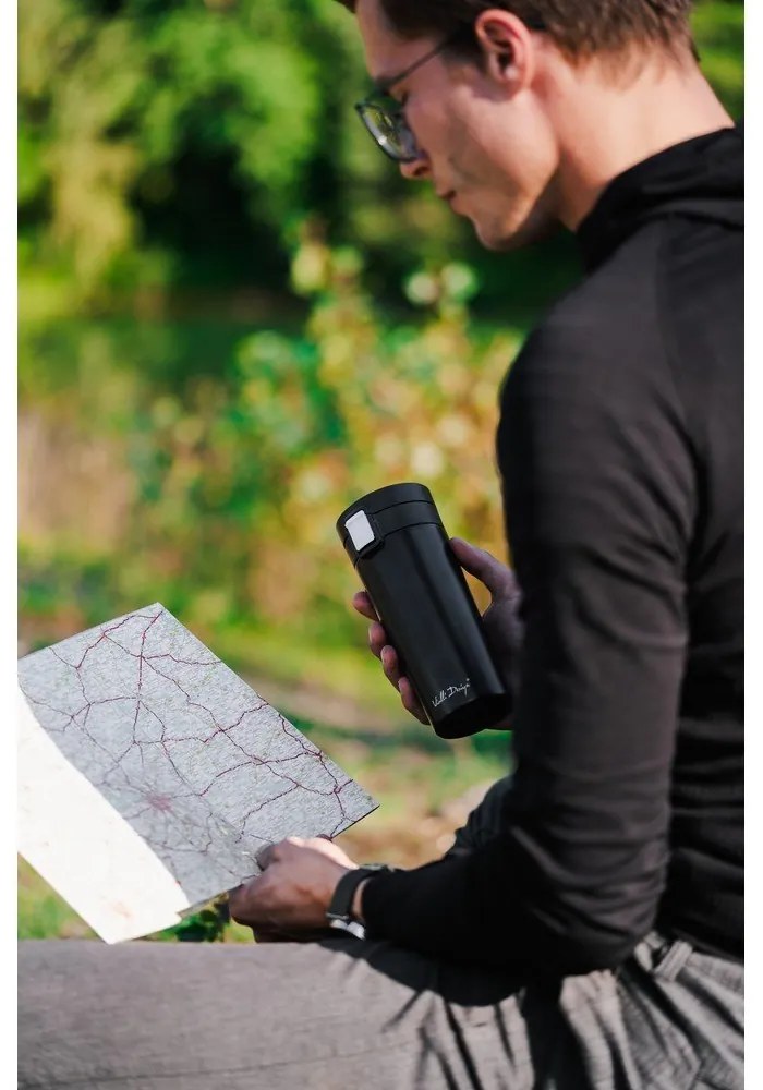 Čierny cestovný termohrnček Vialli Design Fuori, 400 ml
