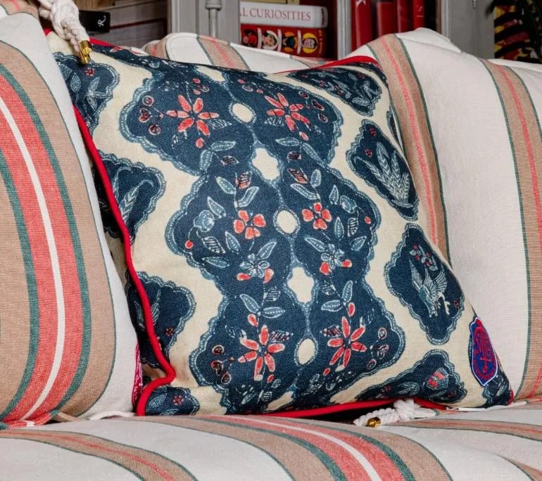 MINDTHEGAP Phoenicia Batik LC40112 dekoračný vankúš