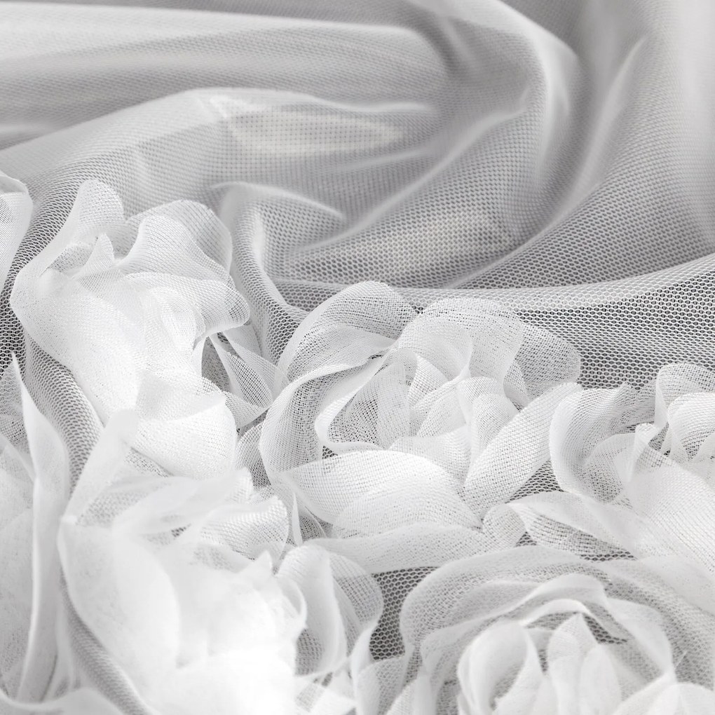 ZÁCLONA NA KRÚŽKOCH EVA MINGE ROSES3 140X250 CM BIELA