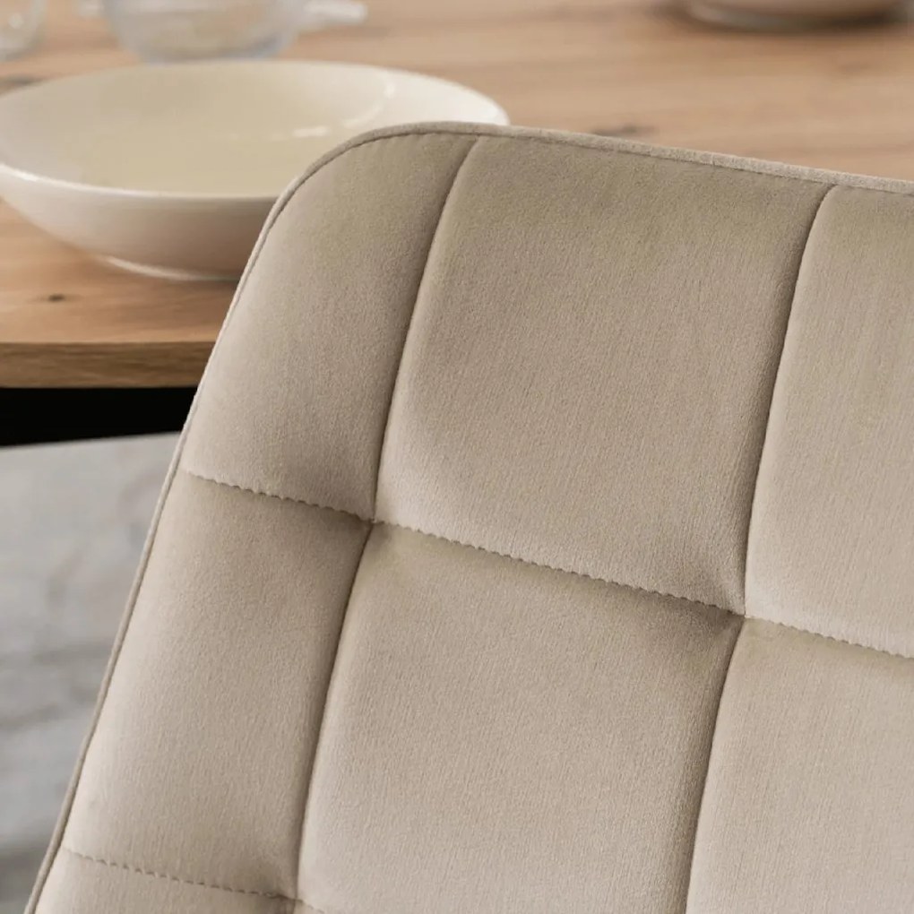 PROXIMA.store - Čalúnená jedálenska stolička CHRIS FARBA: červená