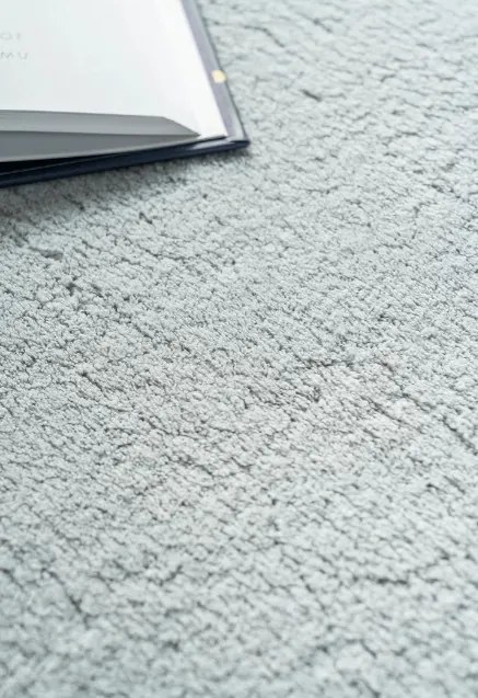 Protišmykový koberec MELLOW svetlosivý