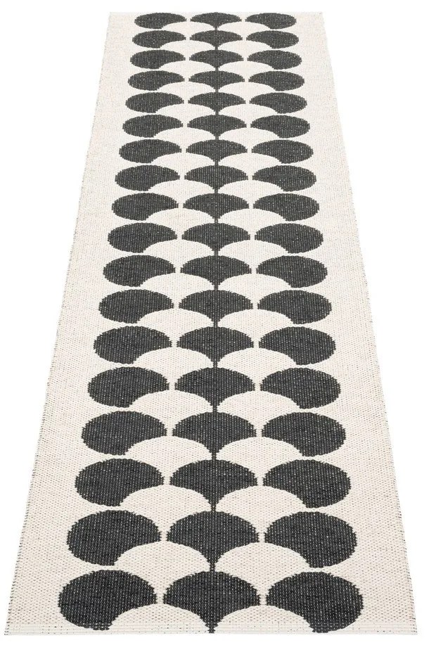 Čierno-krémový vnútorný a vonkajší behúň 70x250 cm Poppy Black Vanilla – Pappelina