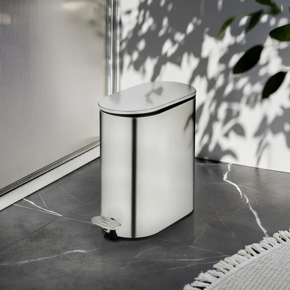 Pedálový odpadkový kôš z nehrdzavejúcej ocele v matne striebornej farbe 5 l Collungo – Wenko