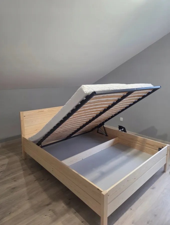 Manželská posteľ CONTINENTAL 140x200 prírodná borovica