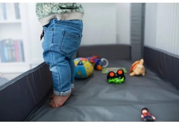 Lionelo - Cestovná postieľka STEFI šedá