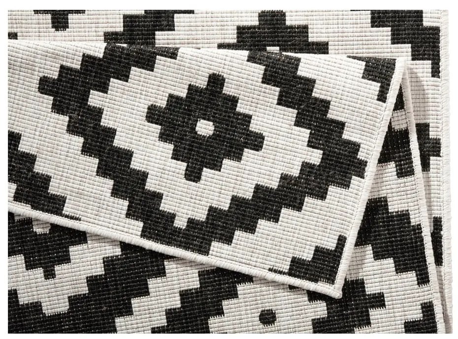 Čierno-krémový vonkajší koberec NORTHRUGS Malta, 80 x 150 cm