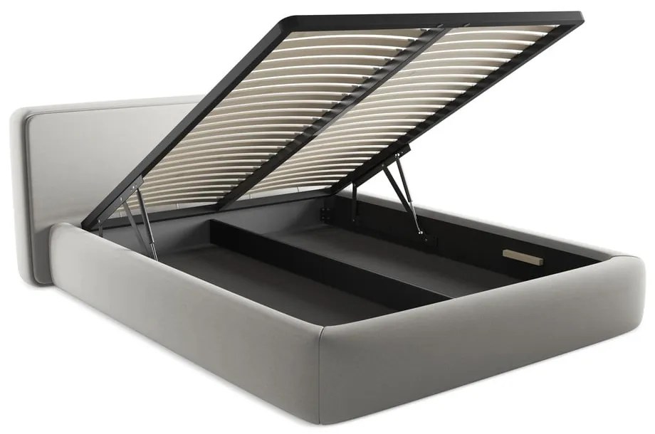 Svetlosivá čalúnená dvojlôžková posteľ s úložným priestorom s roštom 160x200 cm Kiana – Makamii