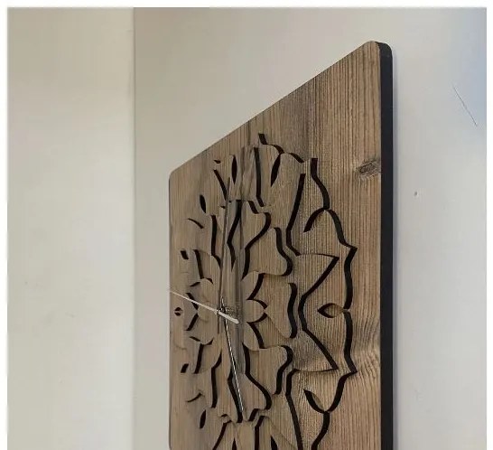 Drevené štvorcové hodiny Mandala