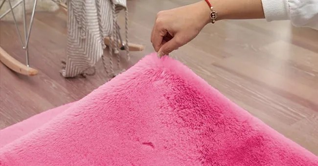 Protišmykový koberec RABBIT tmavoružový kruh