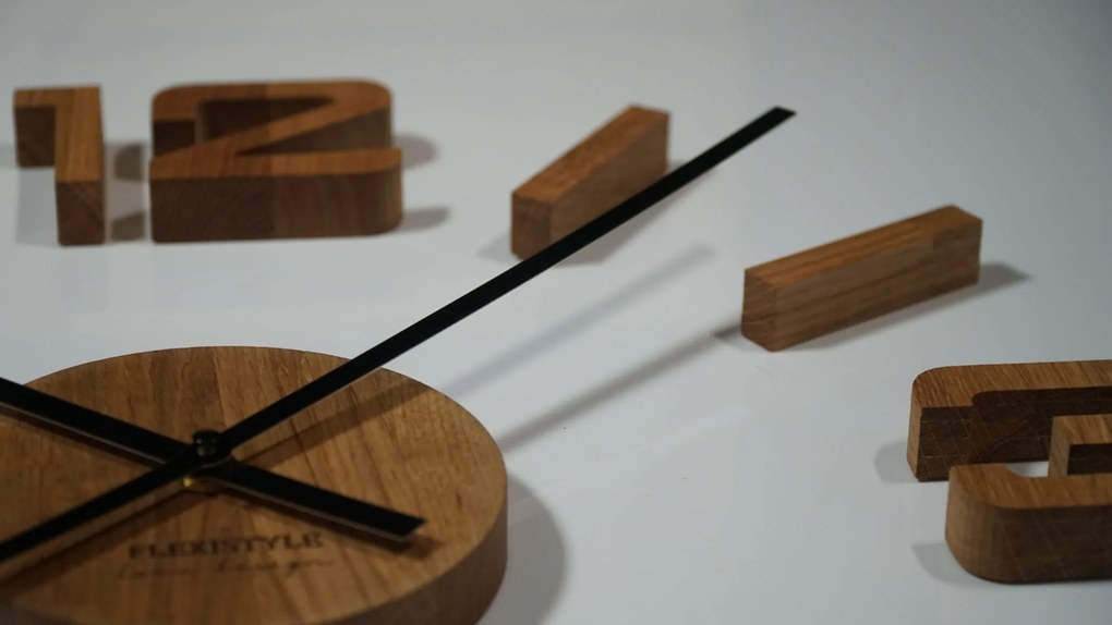 Dekorstudio Moderné drevené hodiny EKO Stick B - Dubové 75cm