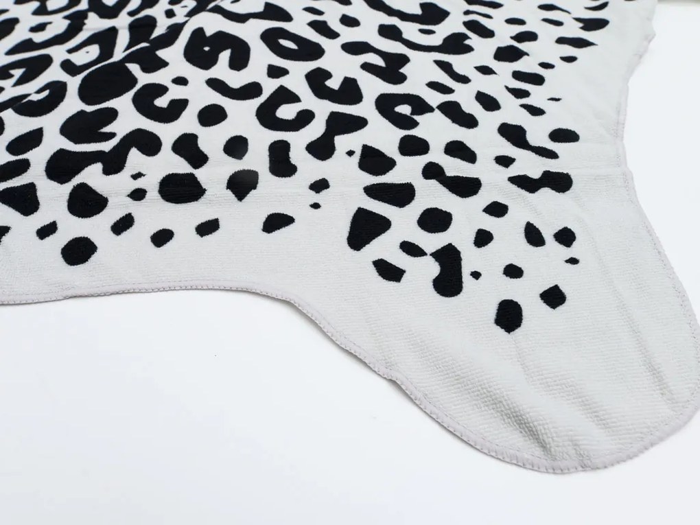 Osuška LEOPARD, čiernobiela 146 x 150 cm, 100% polyester