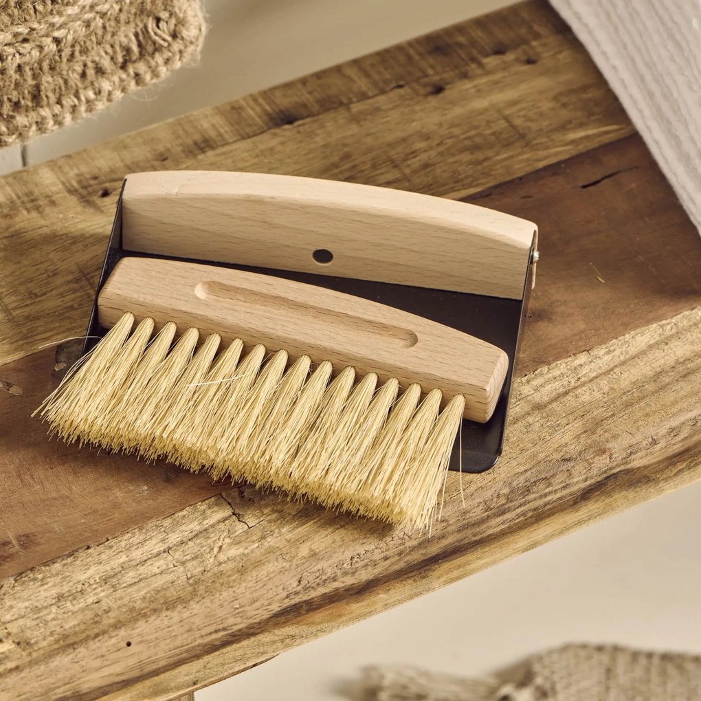 Ib Laursen Stolná metlička s lopatkou Beech Wood
