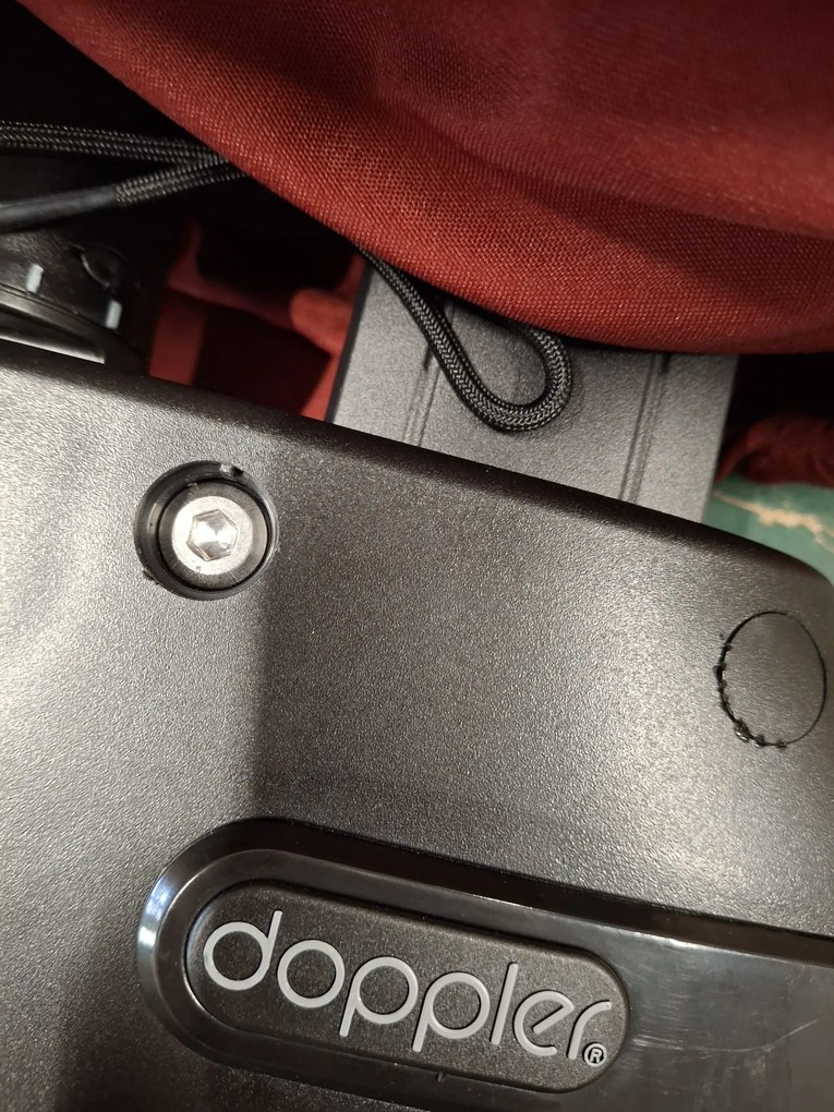 Doppler ACTIVE 240 x 135 cm - moderný slnečník s bočnou nohou - 2. akosť (S303)