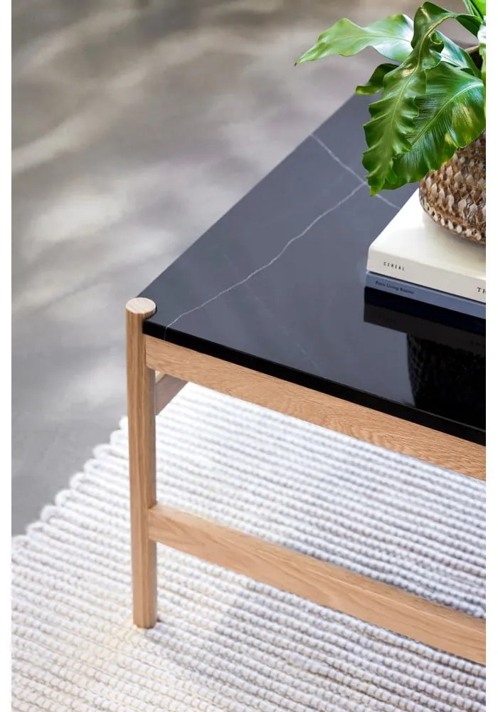 Mramorový konferenčný stolík v čierno-prírodnej farbe 80x80 cm Raw – Hübsch