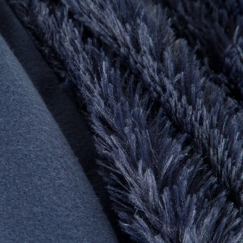 EUROFIRANY Nadýchaná a na dotyk príjemná hrejivá deka z mäkkej kožušiny 200 cm x 220 cm tmavomodrá 100 % polyester Varianta: 329200
