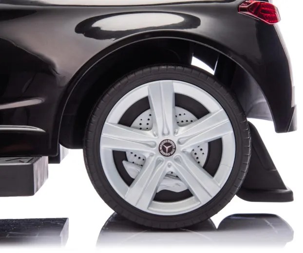 Odrážadlo MERCEDES C-Class čierne