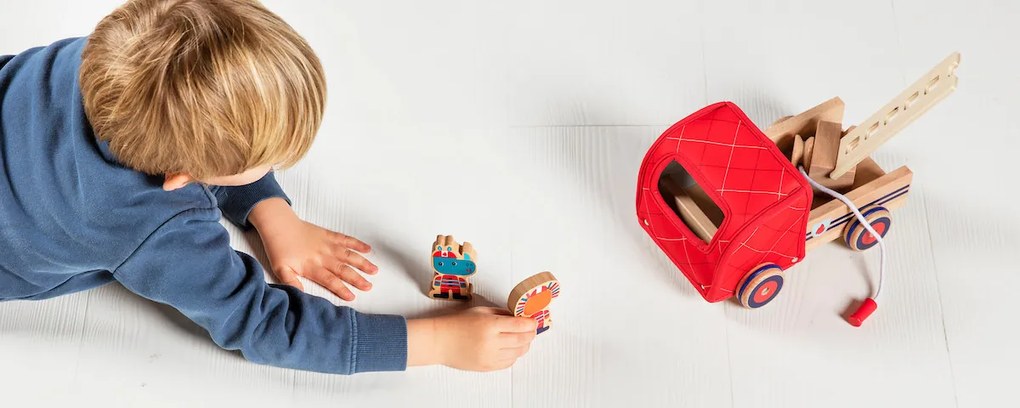 Lilliputiens – drevené hasičské vozidlo a nosorožec Marius