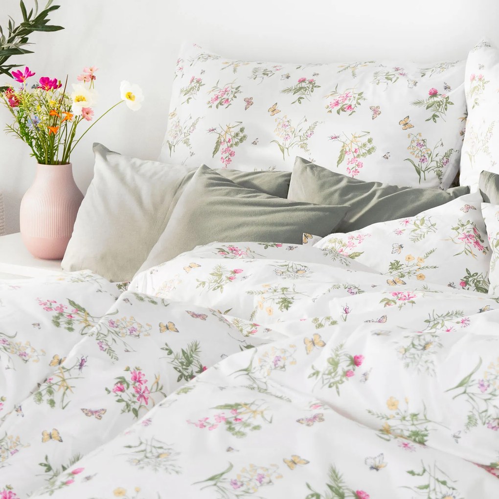 Goldea bavlnené posteľné obliečky - farebné lúčne kvety na bielom 140 x 220 a 70 x 90 cm
