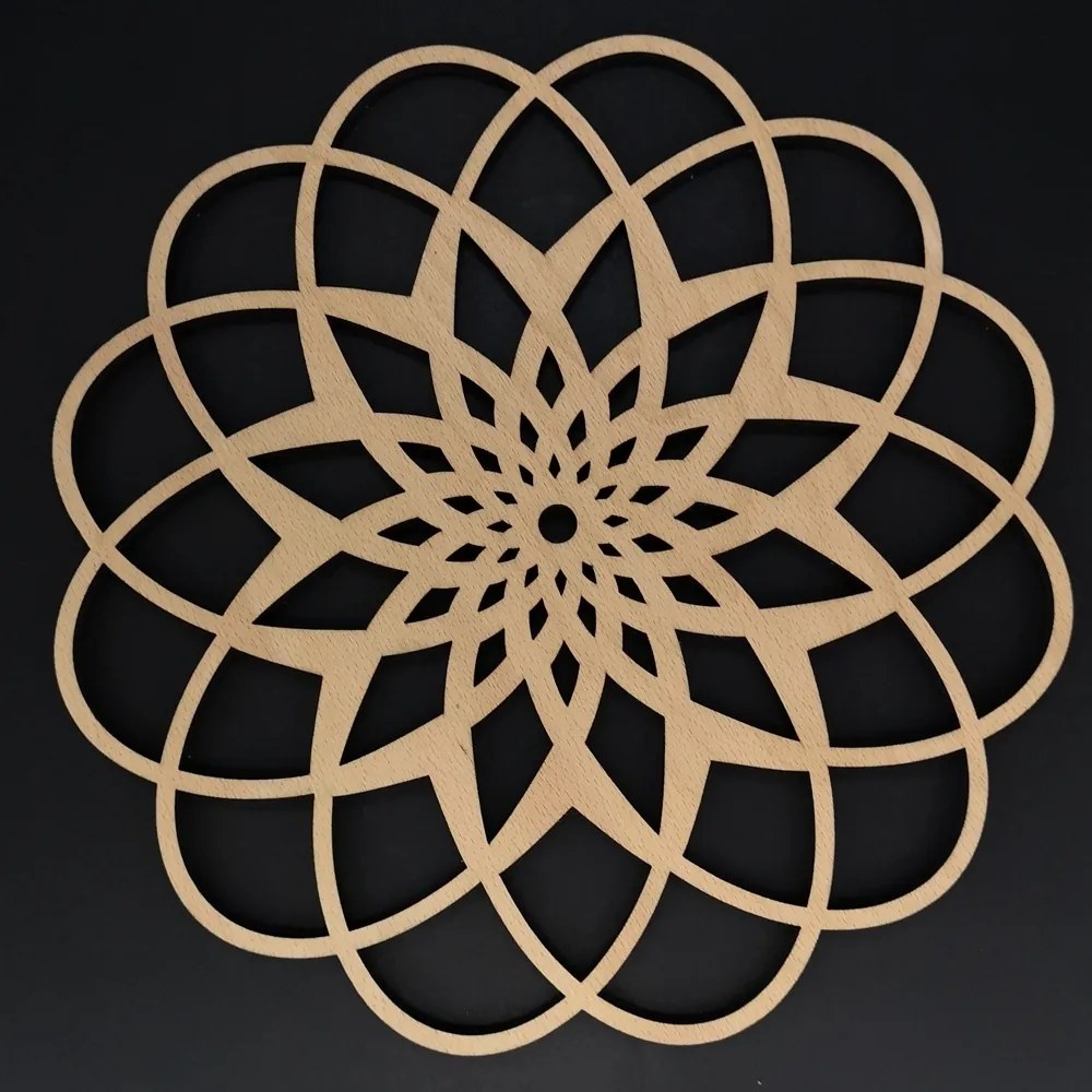AMADEA Drevené prestieranie okrúhle mandala, masívne drevo, priemer 33 cm