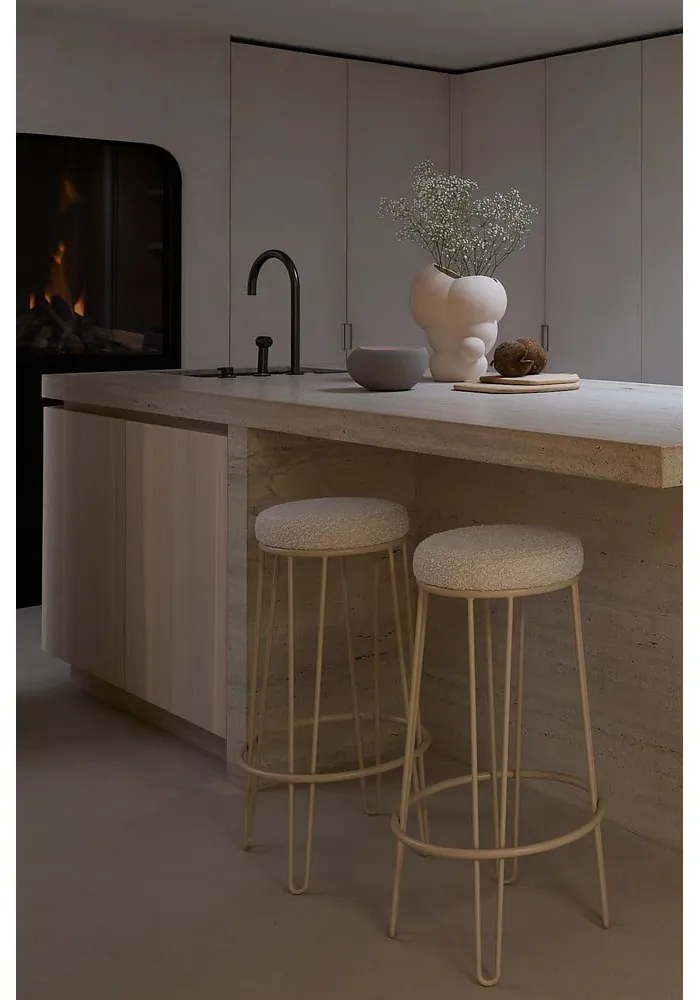 Krémovobiela čalúnená barová stolička (výška sedadla 73 cm) Alice – Light &amp; Living