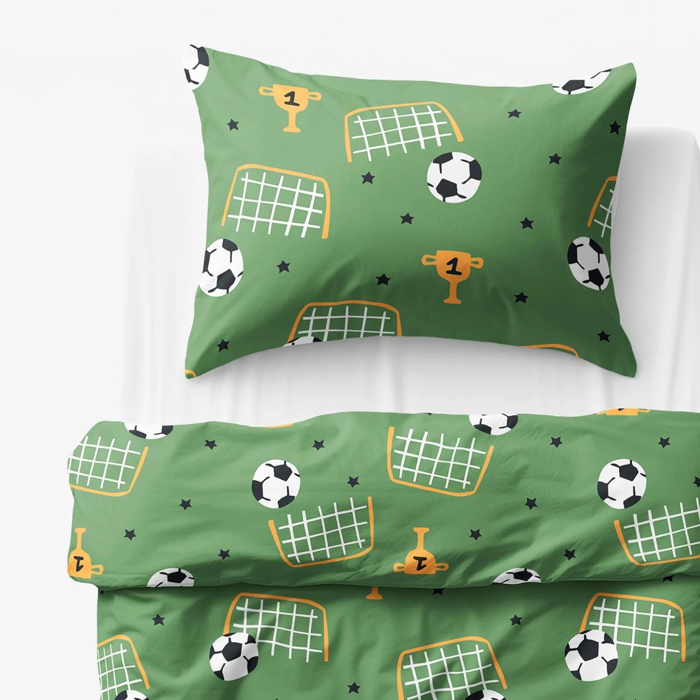 Goldea detské bavlnené obliečky - futbalový svet 140 x 200 a 70 x 90 cm