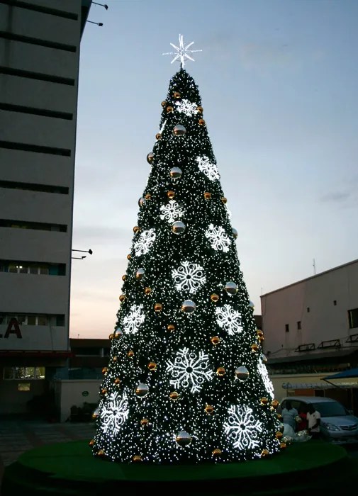 Vianočný stromček Kužeľ 510cm